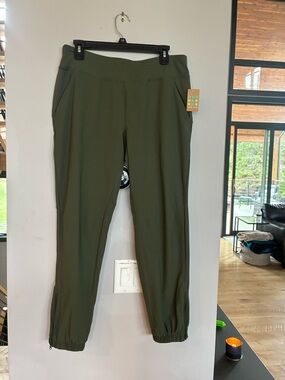 Title Nine NWT  Sylvan Joggers Olive Green Track Joggers
